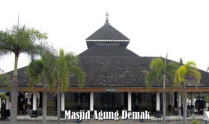 masjid agung demak