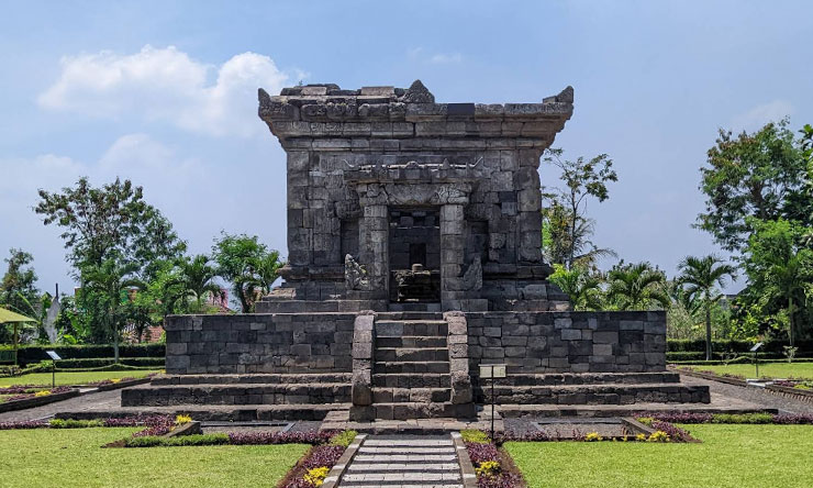 Candi Badut Malang